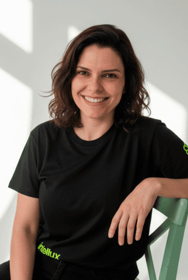 Tamiris Lavezo - Traffic Manager